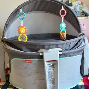 Fisher price baby bassinet portable